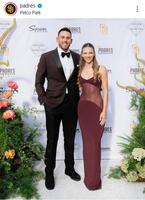 　　チャリティーイベントに出席したマスグローブ夫妻。パドレスの公式インスタグラム（ｐａｄｒｅｓ）より