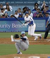 　３回、投手マクラーズ直撃の打球を放つ大谷。記録は遊直（共同）