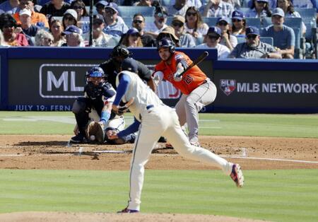 　アストロズ戦の２回、ディアスを空振り三振に仕留めたドジャース・大谷＝ロサンゼルス（共同）