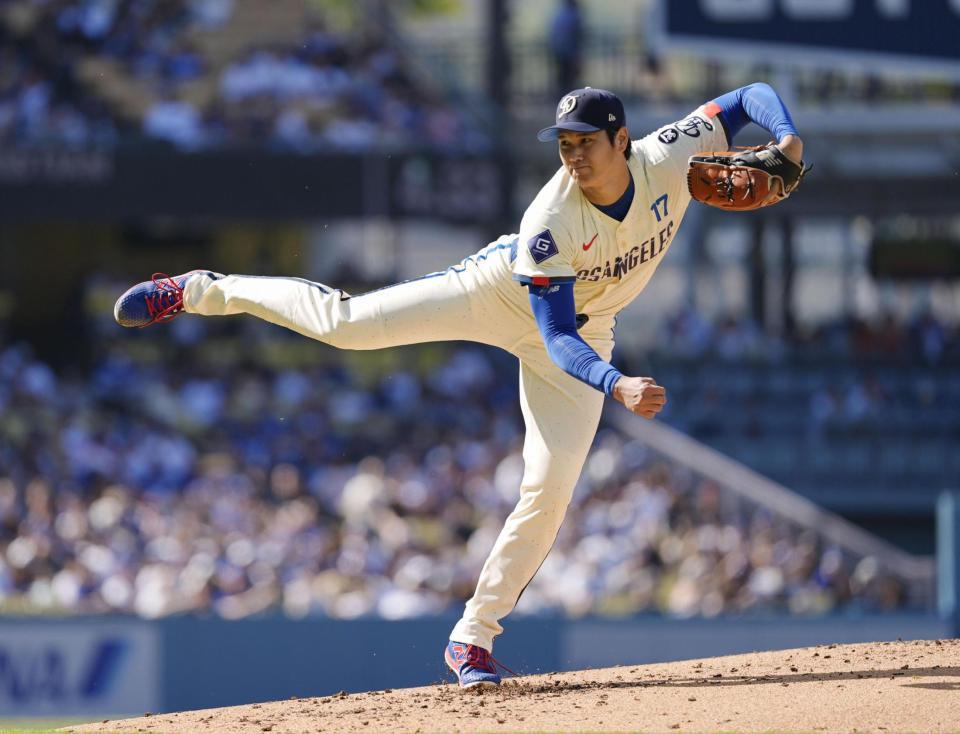 　アストロズ戦に先発登板したドジャース・大谷。２回を投げて１安打無失点、３奪三振だった＝ロサンゼルス（共同）