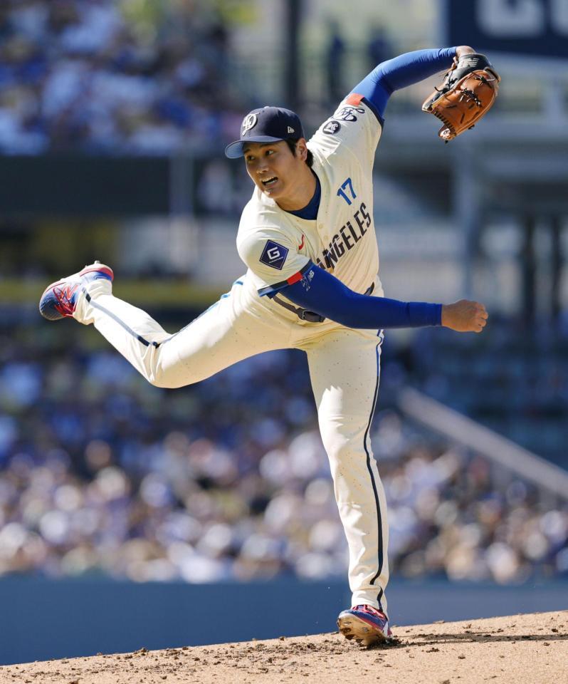 　アストロズ戦に先発登板したドジャース・大谷。２回を投げて１安打無失点、３奪三振だった＝ロサンゼルス（共同）