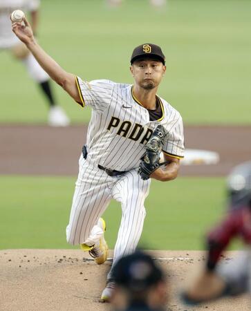 ダルビッシュ　今季初先発は４回途中２失点　逆転許して降板も本拠地が拍手に包まれる　初回１０球で三者凡退も制球ばらつき４四死球