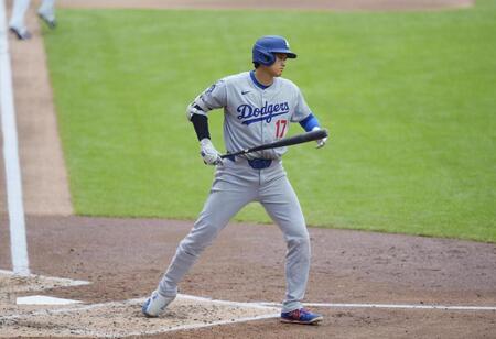 　ブルワーズ戦の５回、押し出し四球を選んだドジャース・大谷（共同）