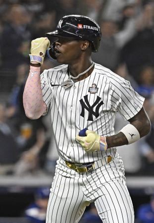 　ヤンキースのチザム＝２０２４年１０月（共同）