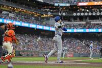 　３回、32号２ランを放つ大谷（共同）