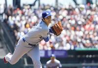 　先発登板し、３回を１安打無失点、４奪三振だった大谷（共同）