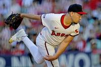 　ダイヤモンドバックス戦に先発し、５回２／３を３失点で４勝目を挙げた菊池（イマジンイメージズ・ロイター＝共同）