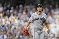 　先発して４回３失点だった小笠原。試合後にマイナー降格が発表された（ゲッティ＝共同）