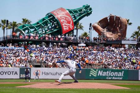 　ジャイアンツ戦に先発登板したドジャース・大谷（共同）