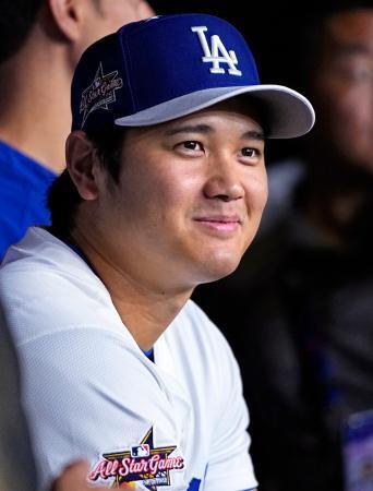 　オールスター戦の前日、記者会見するドジャース・大谷＝アトランタ（共同）