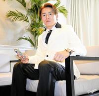 　衣装を整え準備万端の山本由伸（ロサンゼルス・ドジャース提供）