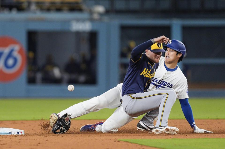 　６回、二盗を決める大谷（共同）