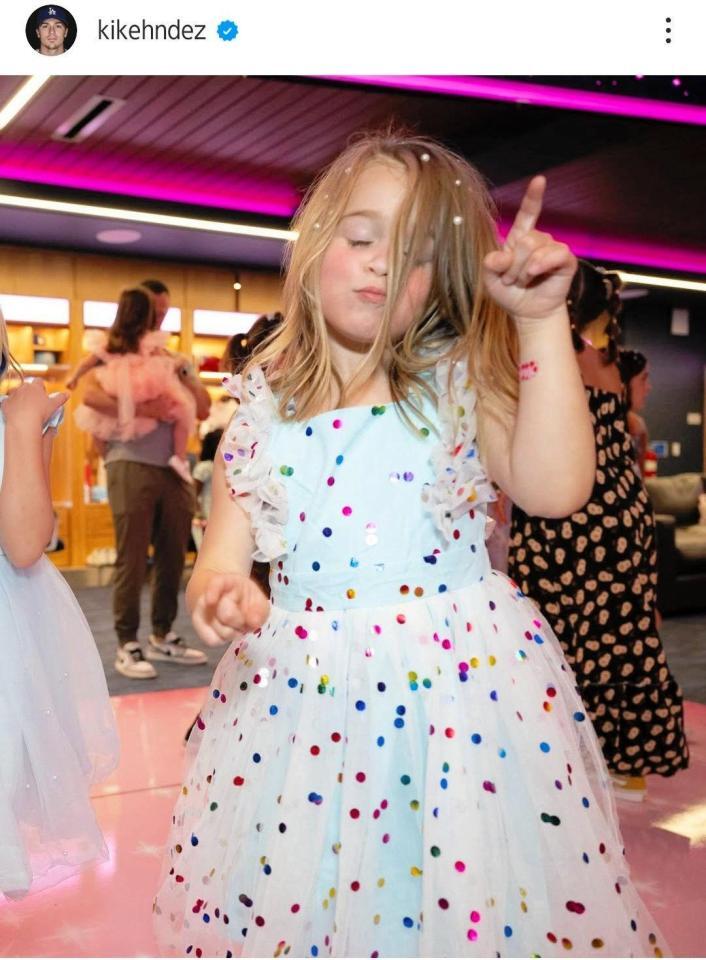 　キケ・ヘルナンデスのインスタグラム（ｋｉｋｅｈｅｎｄｅｚ）より