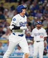 　９回、左飛に倒れたドジャース・大谷。４打数無安打に終わった（共同）