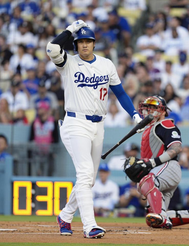 　１回、三振に倒れる大谷（共同）