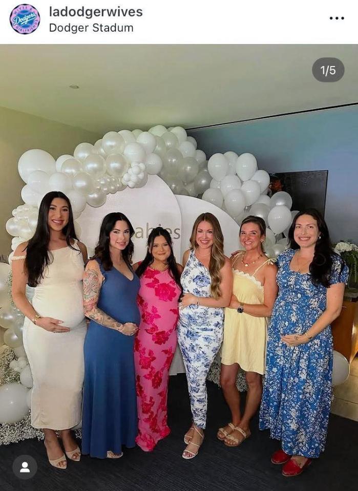 　ドジャース奥さま会の公式インスタグラム＠ｌａｄｏｄｇｅｒｗｉｖｅｓより