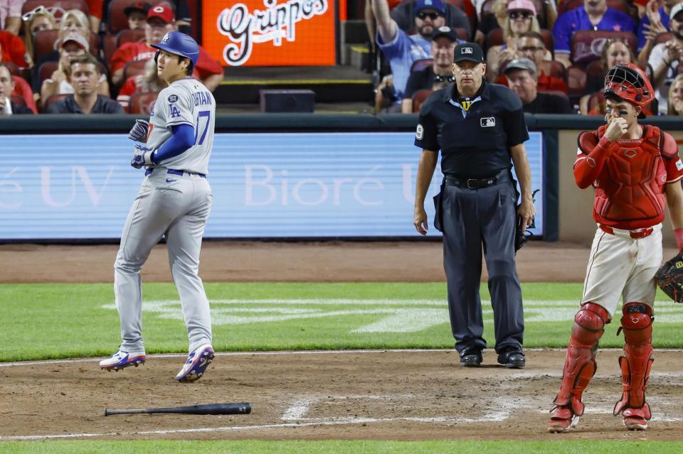 　７回、フリーマンの適時打で生還する大谷（共同）