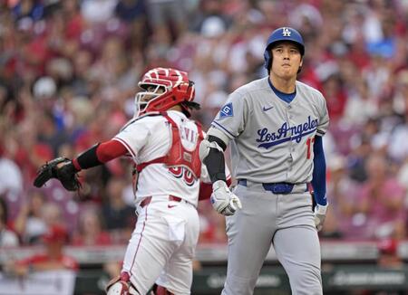 　１回、空振り三振に倒れた大谷（共同）