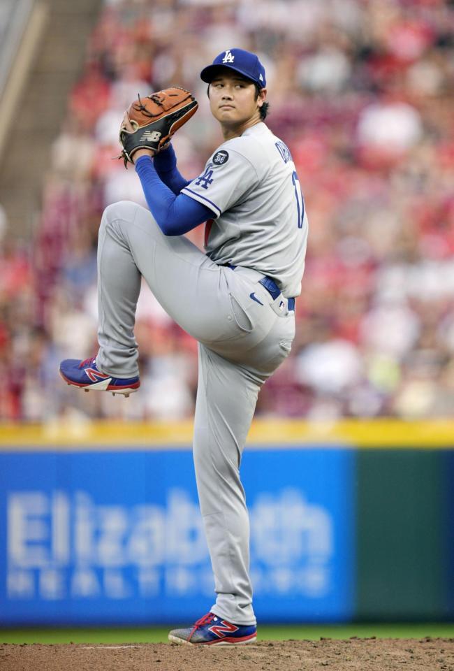 　レッズ戦に先発登板した大谷（共同）