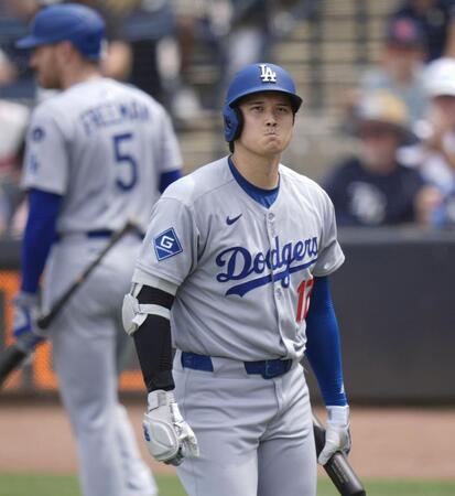 　レイズ戦の９回、空振り三振に倒れたドジャース・大谷（共同）