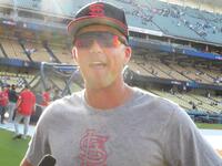 　試合前、取材に応じるヌートバー（撮影・小林信行）