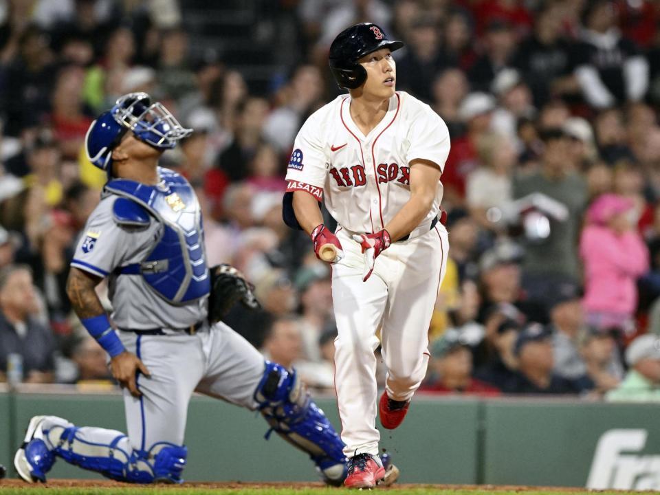 　ロイヤルズ戦の４回、中飛に倒れるレッドソックス・吉田（ゲッティ＝共同）