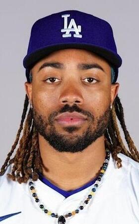 ドジャース、快足外野手ディーンがメジャー初昇格　球団発表　元盗塁王３Ａ降格　強打一塁手は契約から４日後に戦力外扱い