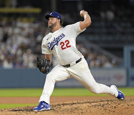 　ブルージェイズ戦に先発したカーショー（共同）