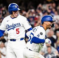 　五回、逆転２ランを放ったベッツ（ロサンゼルス・ドジャース提供）