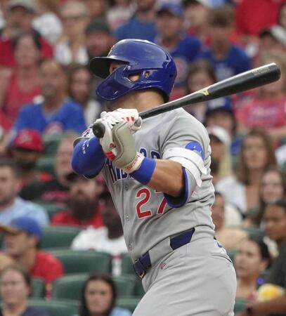 　１回、中前打を放つ鈴木（共同）