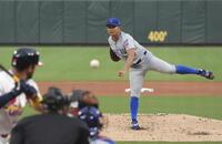 　カージナルス戦に先発した今永（共同）