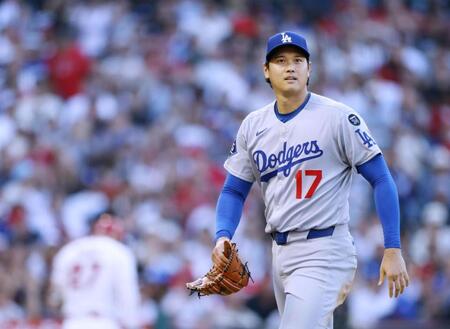 　エンゼルス戦の１回、トラウトを見逃し三振に封じたドジャース・大谷＝アナハイム（ゲッティ＝共同）