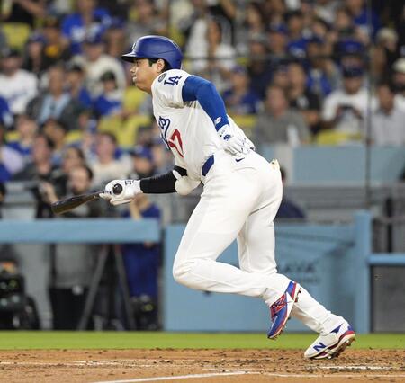 　３回、無死満塁で二ゴロだった大谷。併殺は免れ１打点を挙げた（共同）