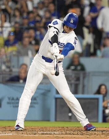 　３回、無死満塁で二ゴロだった大谷。併殺は免れ１打点を挙げた（共同）