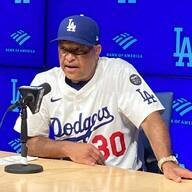 「私は彼を信じた」ロバーツ監督が首位攻防３連勝の舞台裏明かす　鉄腕ベシアが男気の抑え志願「リードしたら九回は俺に任せて」