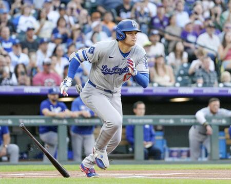 　１回、二塁打を放つ大谷（共同）