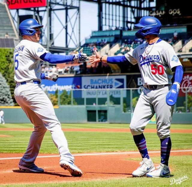 大谷翔平の激レア光景 ベンチでタオルほっかむりw快勝にニッコニコの