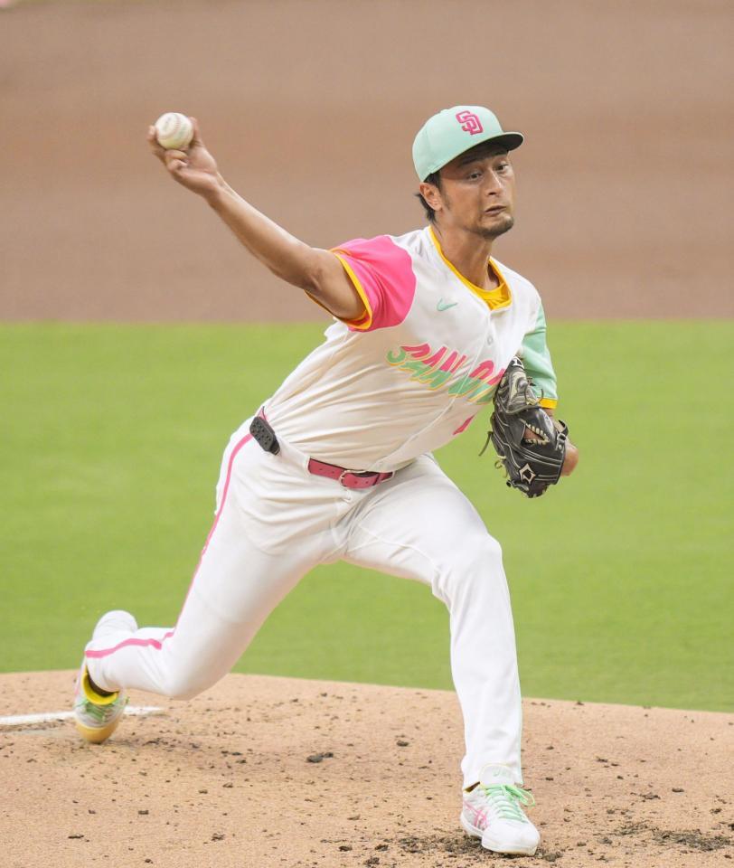 　ドジャース戦に先発し、６回１失点の好投で３勝目を挙げたパドレスのダルビッシュ＝サンディエゴ（共同）