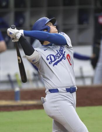 ドジャース　悪夢の連敗で首位陥落　大谷翔平ら上位打線が屈辱の無安打　グラスノーが４回３失点ＫＯ　敵地は「Ｂｅａｔ　ＬＡ」大合唱