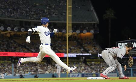 　８回、遊ゴロに倒れる大谷（共同）