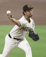 　先発したダルビッシュ（共同）