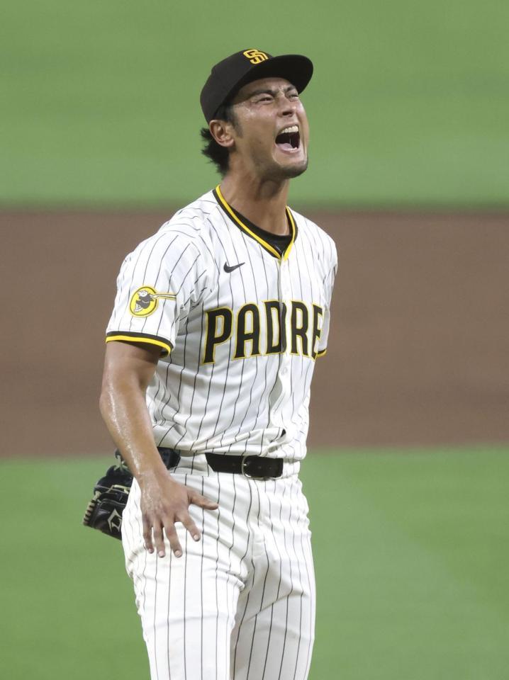 　３回、リベラに２点打を許したダルビッシュ（共同）