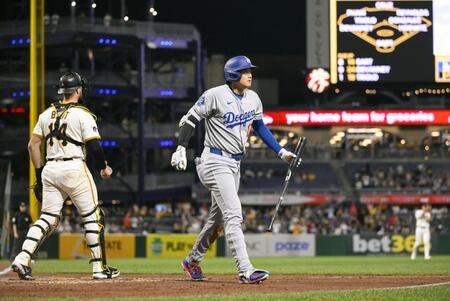 　パイレーツ戦の９回、空振り三振に倒れ最後の打者となった大谷（共同）