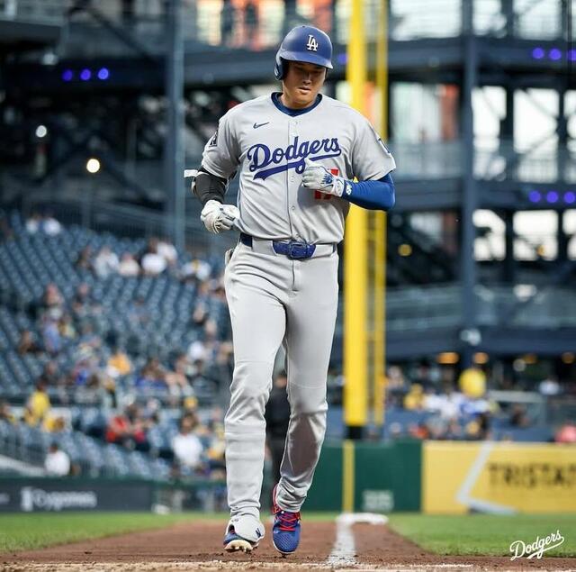 大谷翔平 120マイル超高速46号弾！ドジャース移籍後通算100号