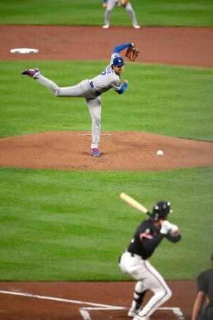 大谷、急きょ先発登板　鈴木１安打、小笠原２失点