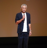 　ステージに登壇したイチロー