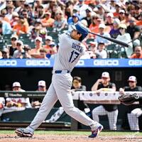 ロサンゼルスドジャースのスタジャン大谷翔平、マジックジョンソン ロサンゼルスドジャースのスタジャン大谷翔平、マジックジョンソン