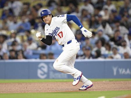 　３回、二盗する大谷（共同）