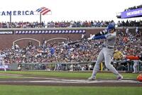 　１回、遊撃への内野安打を放つ大谷（共同）