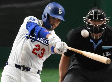 ドジャース　コンフォルトがついに！打率２割台に到達　途中出場で３安打の固め打ち→・２０１に上昇　５カ月ぶりの大台